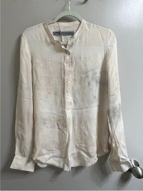 Raquel Allegra Cream Long-Sleeve Button Front Blouse